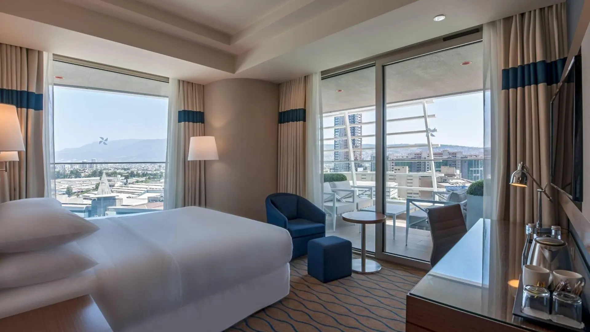 Four Points By Sheraton Esmirna Hotel