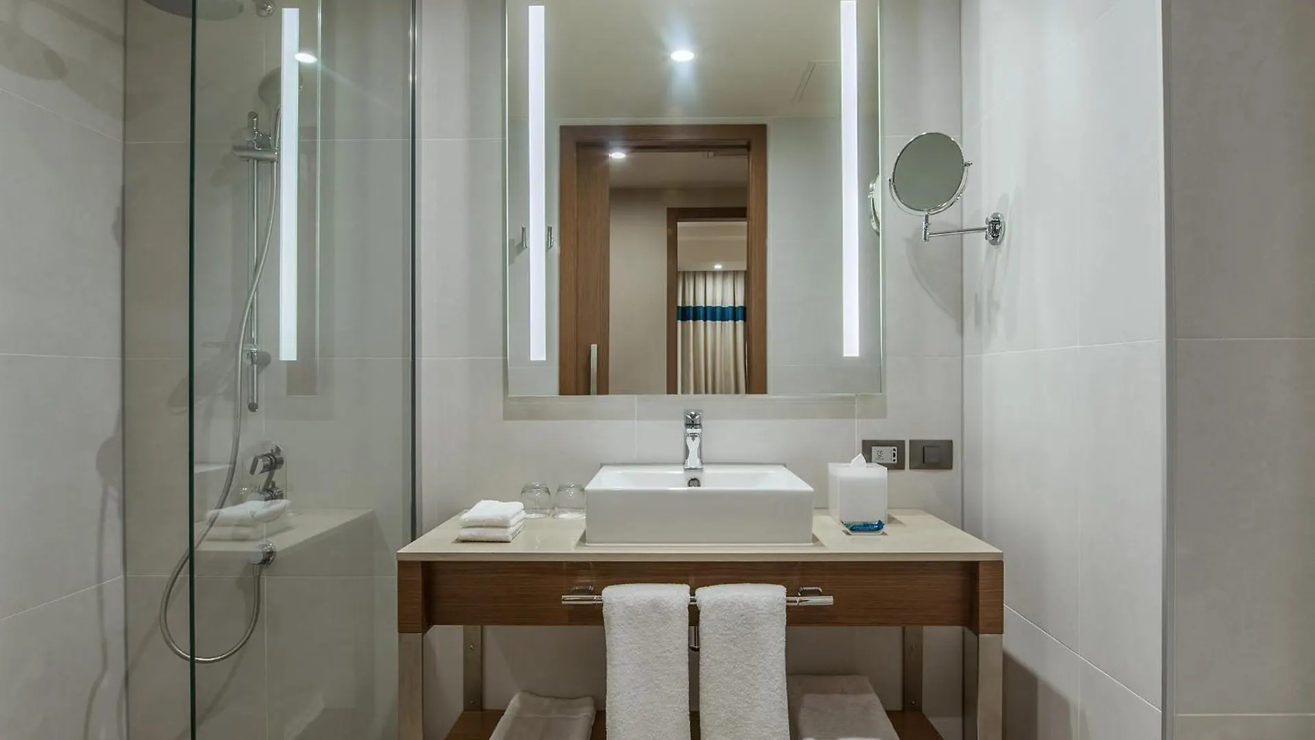 Four Points By Sheraton Izmir 4*,  Tyrkiet