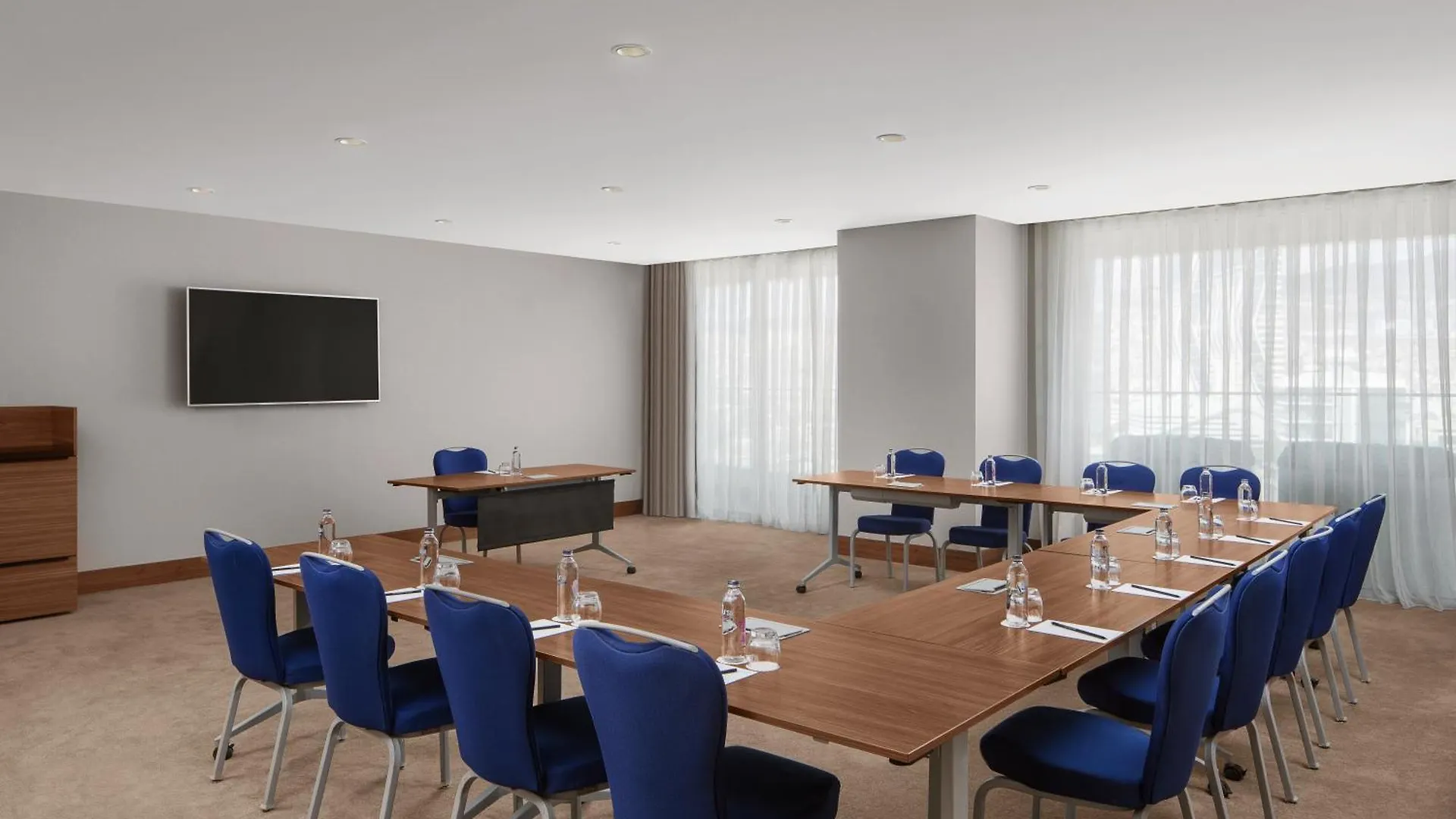 Four Points By Sheraton Izmir 4*,  Tyrkiet