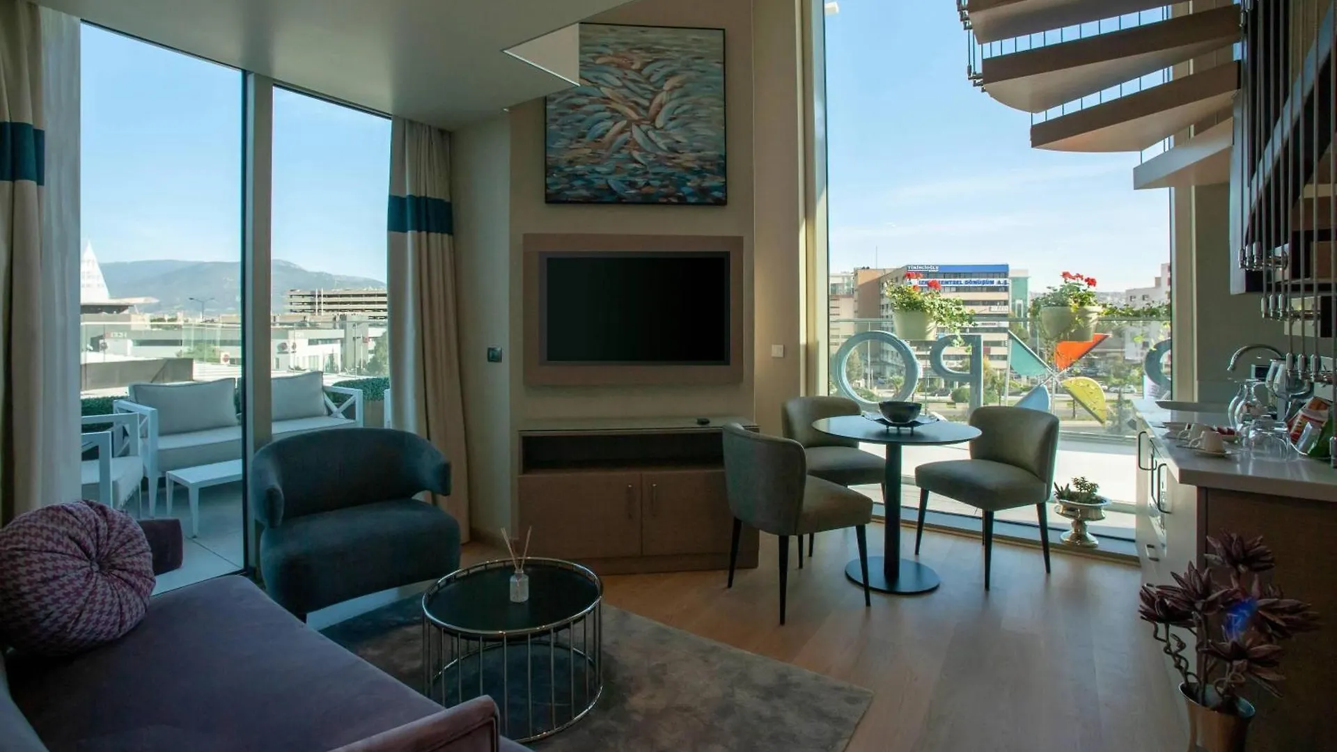 Four Points By Sheraton Izmir 4*,
